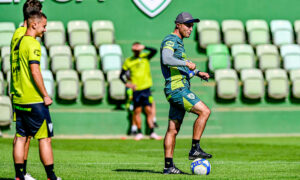 América x CRB: prováveis escalações para jogo da Série B