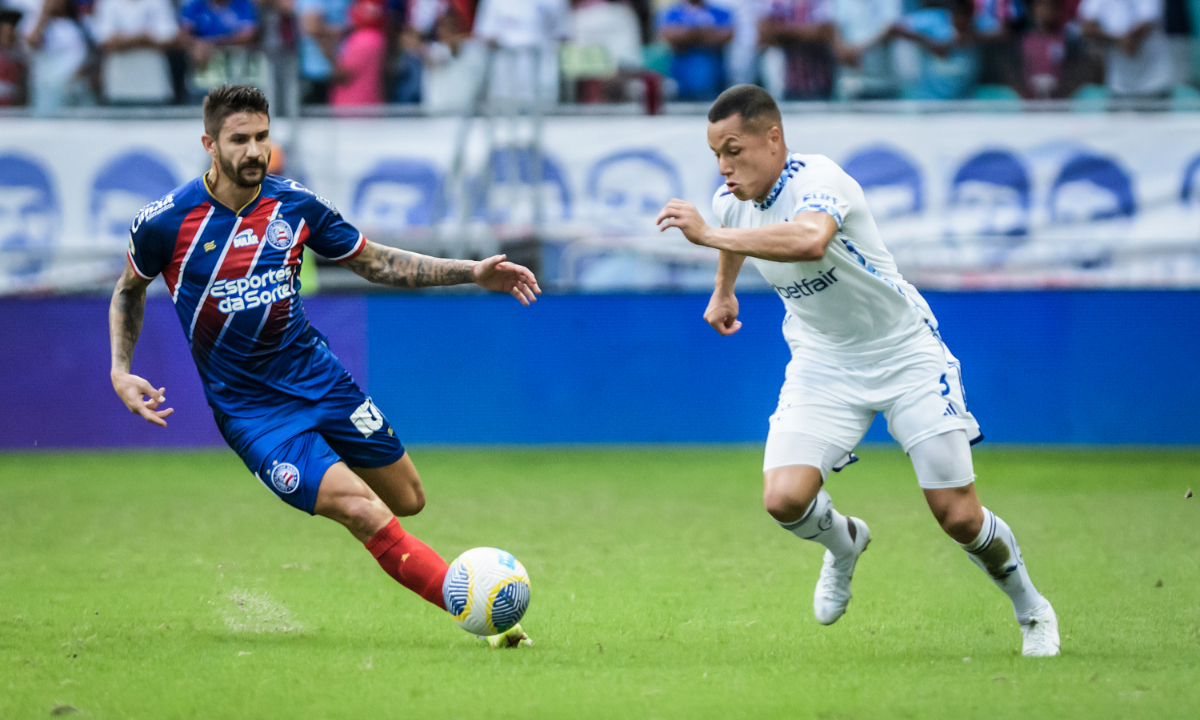 Cruzeiro tem Marlon expulso, é goleado pelo Bahia e sai do G6 do Brasileiro