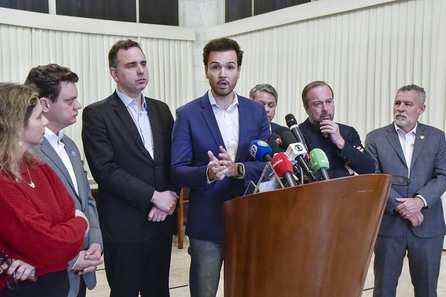 Presidentes da ALMG e do Congresso Nacional abordam renegociação da dívida com a União