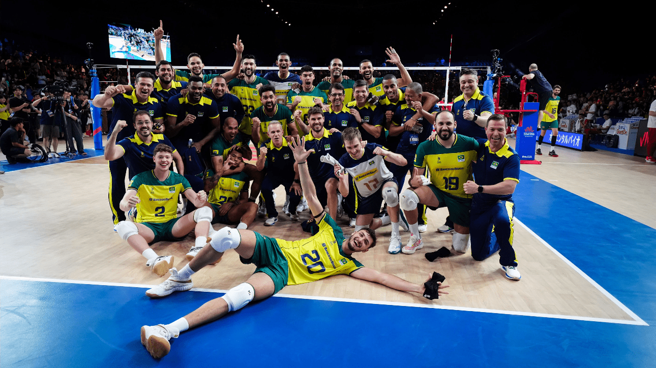 Jogadores de vôlei da Seleção Brasileira (foto: Reprodução/FIVB)