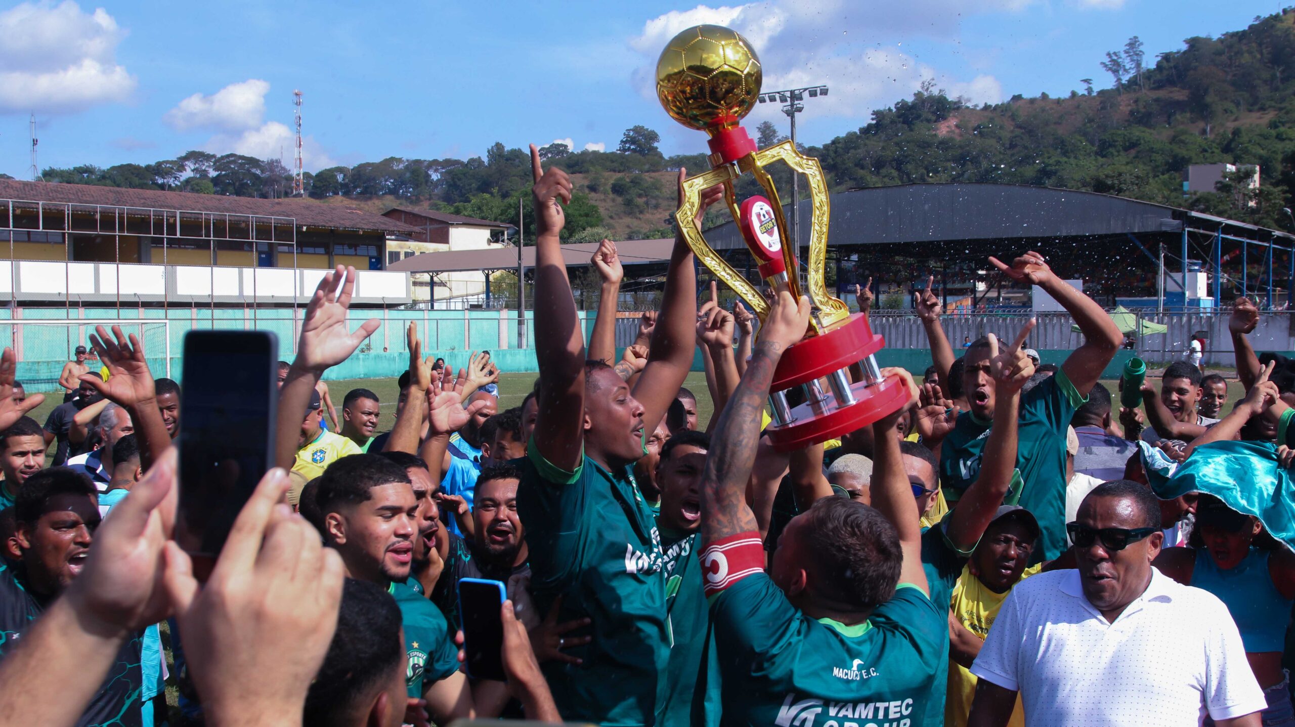 Macuco é campeão da temporada do Campeonato de Futebol do Setor7