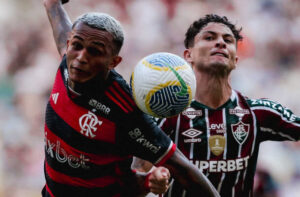 Flamengo venceu o Fluminense e se manteve na liderança do Brasileiro (foto: Lucas Merçon/Fluminense )