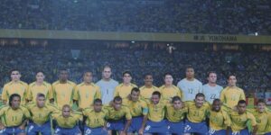 Elenco da Seleção Brasileira na Copa do Mundo de 2002 (foto: Wilson Carvalho/CBF)