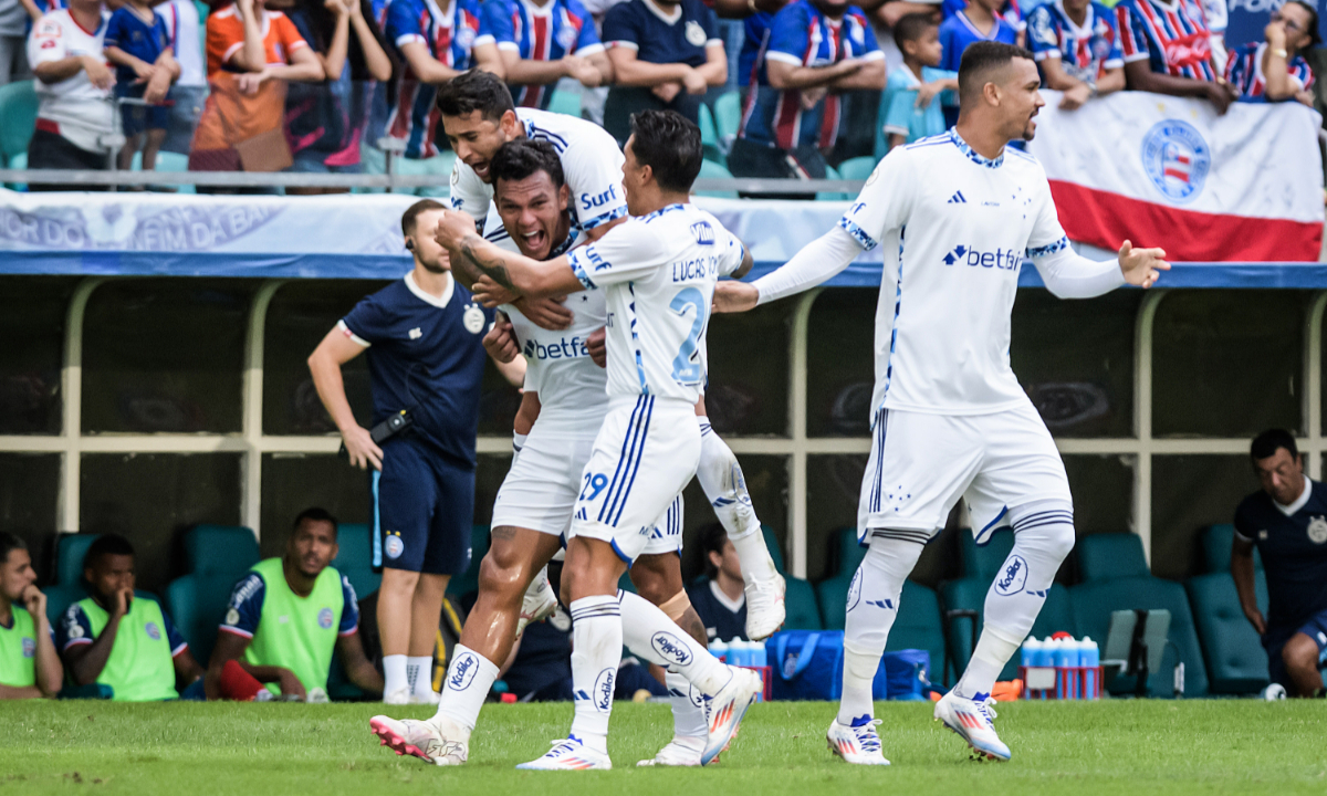 Gabriel Veron celebra gol pelo Cruzeiro (foto: Gustavo Aleixo/Cruzeiro)