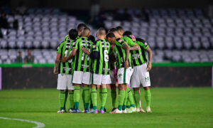 América em jogo contra o Coritiba (foto: Mourão Panda/América)