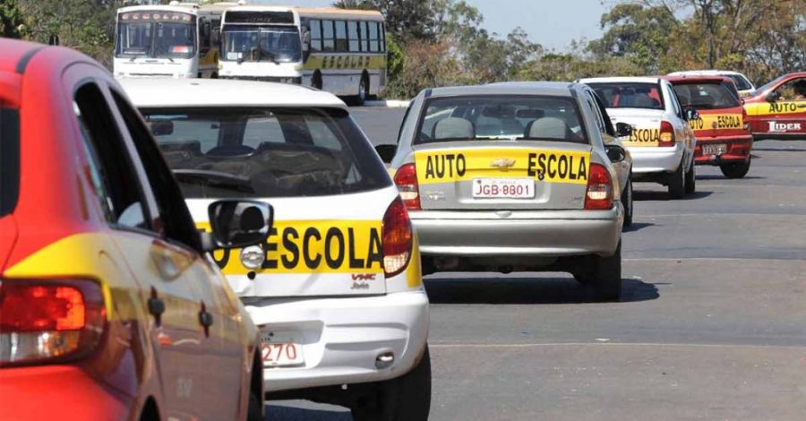 Carros de autoescolas terão vida útil maior