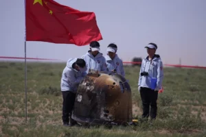 Sonda chinesa retorna à Terra com raríssimas rochas da Lua