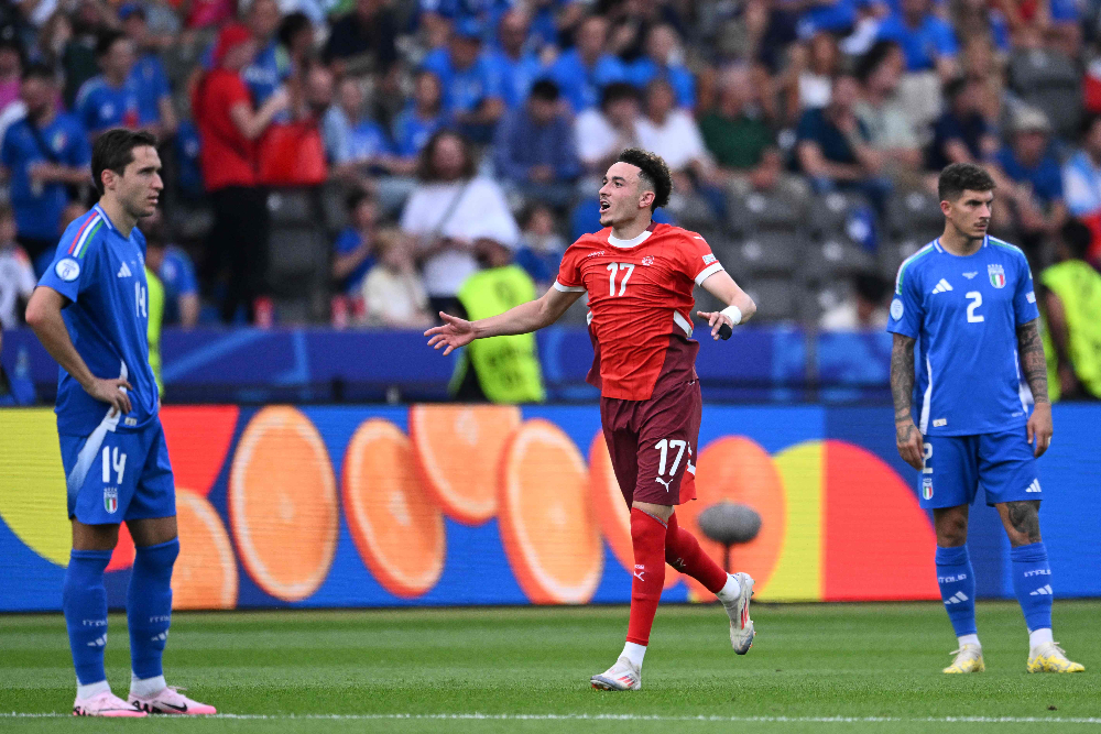 Suíça eliminou Itália nas oitavas de final da Eurocopa (foto: Kirill Kudryavtsev/AFP)