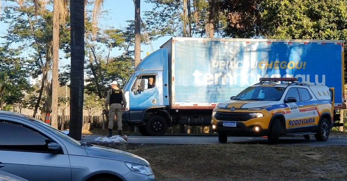 Idosa morre após ser atingida por motociclista enquanto atravessava a BR-381 em Ipatinga