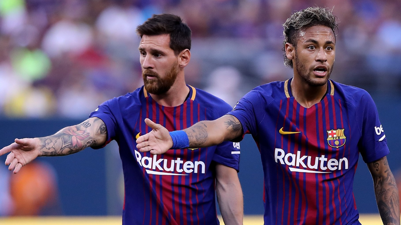 Joia do Barcelona afasta comparações a Messi e se declara a Neymar