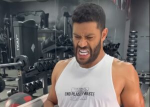 Hulk youtuber! Atacante do Atlético cria canal e posta 1º vídeo no YouTube