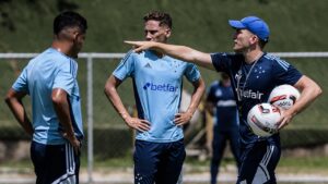 Técnico e auxiliar que passaram no Cruzeiro são aposta de clube da Série A