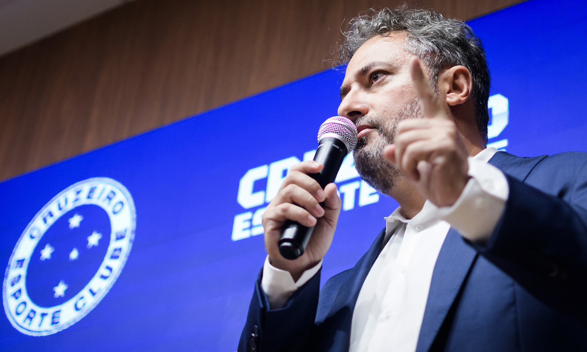 Mattos em entrevista pelo Cruzeiro - (foto: Gustavo Aleixo/Cruzeiro)