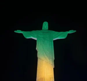 30 anos do tetra: Cristo Redentor ficará iluminado de verde e amarelo em homenagem ao título