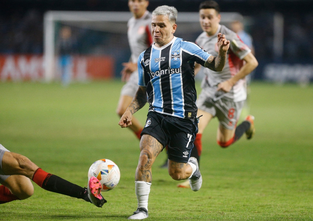 Soteldo, do Grêmio (foto: Albari Rosa / AFP)