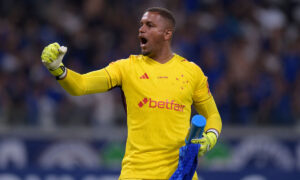 Anderson comemora vitória do Cruzeiro (foto: Alexandre Guzanshe/EM/D.A.Press)