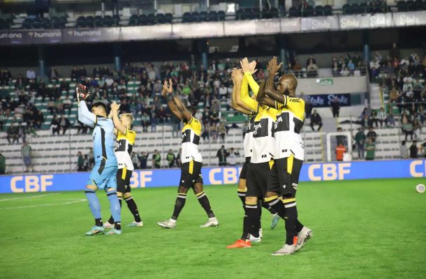 Antes de encarar Atlético, Criciúma bate Juventude com dois gols de Bolasie