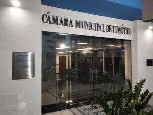 Câmara de Timóteo aprova e engaveta requerimento para ouvir secretários sobre fila na saúde