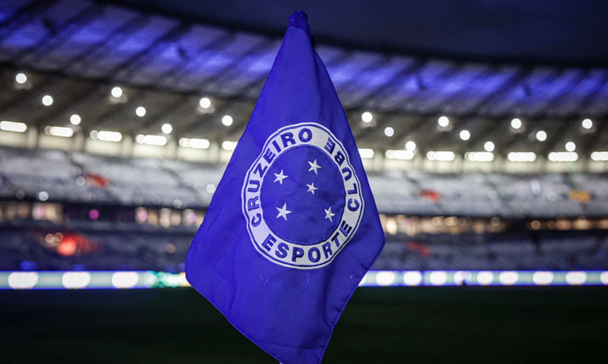 Cruzeiro pede, e CBF altera escala de arbitragem para jogo contra Juventude