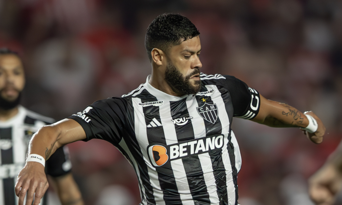 Hulk volta a BH e será desfalque do Atlético contra o Criciúma