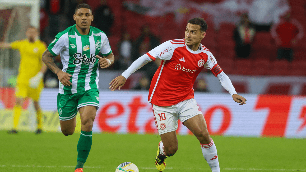 Jogadores de Juventude e Internacional, pela Copa do Brasil (foto: Ricardo Duarte)