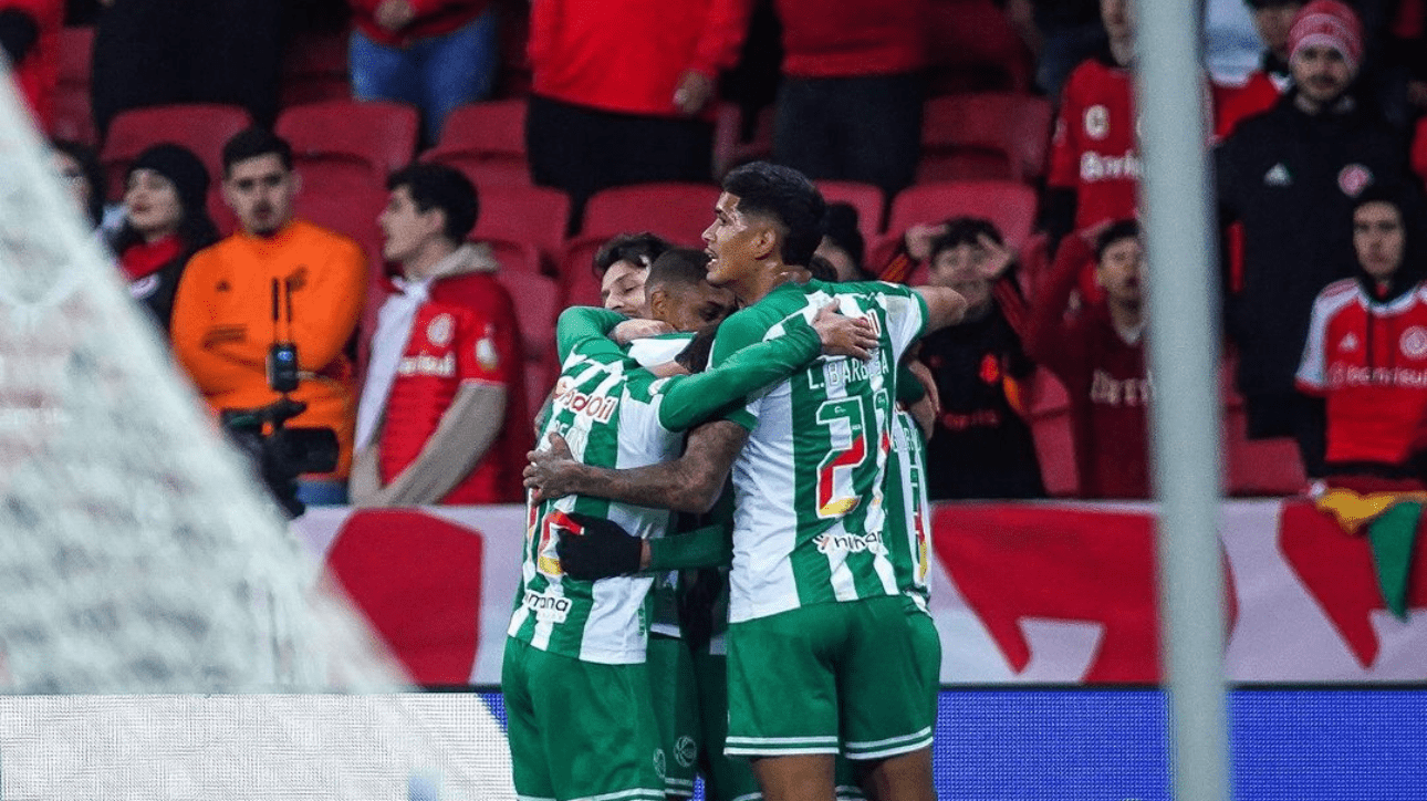 Jogadores do Juventude comemorando gol sobre o Internacional, pela Copa do Brasil (foto: Fernando Alves/ECJ)