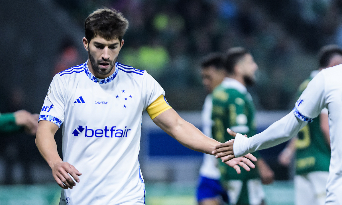 Lucas Silva critica arbitragem em gol anulado do Cruzeiro contra Palmeiras