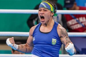 Quem é Beatriz Ferreira, brasileira do boxe na Olimpíada de Paris?