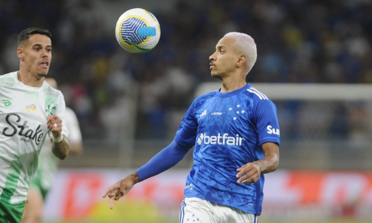 SporTV elege trio do Cruzeiro para seleção do primeiro turno do Brasileiro