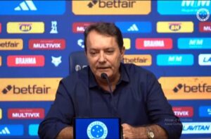 Técnico do Cruzeiro revela conversa com Pedrinho: ‘Assunto superado’