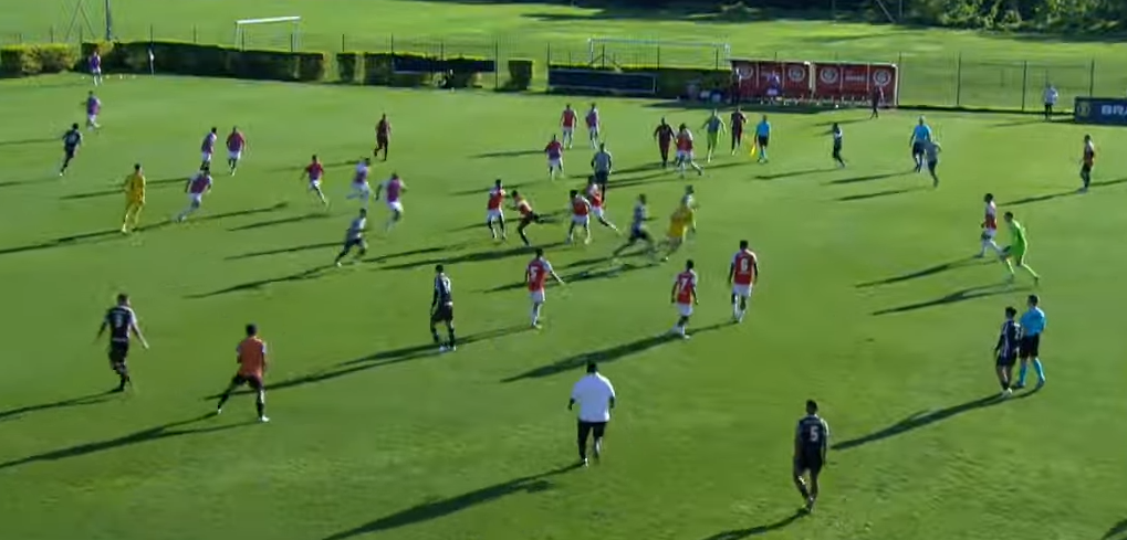 Vídeo: jogo do Campeonato Brasileiro Sub-20 tem briga generalizada