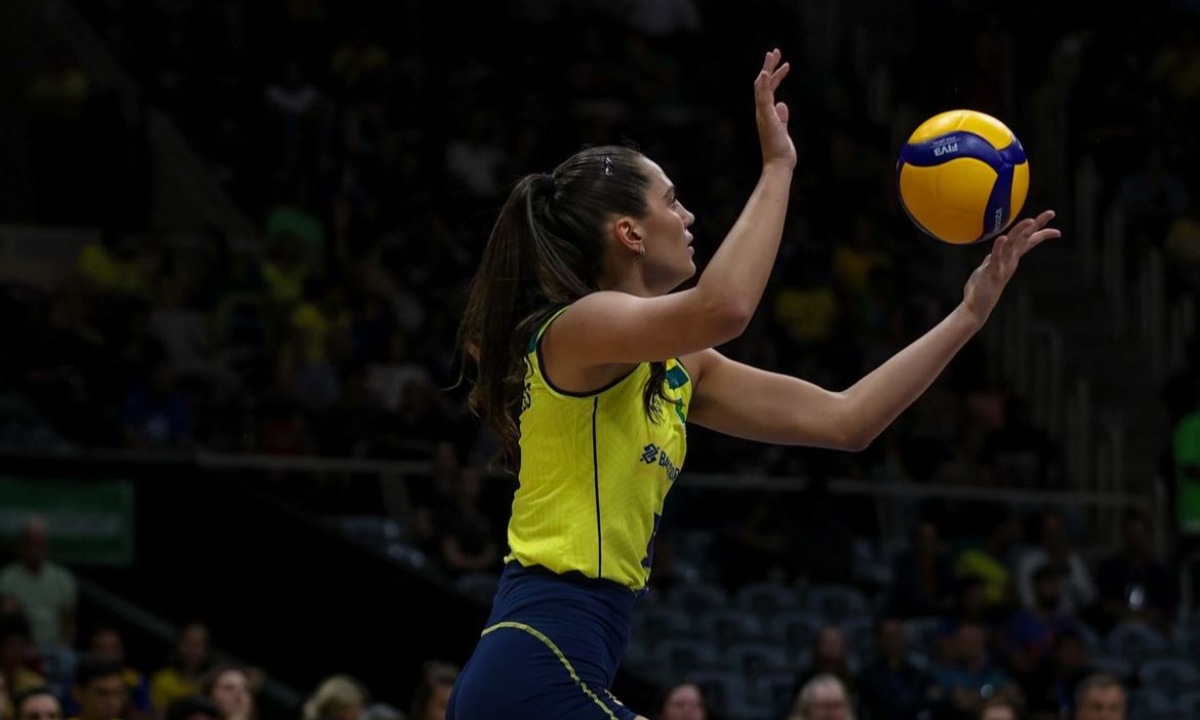 Vôlei: Júlia Kudiess prepara ida a Paris e estima prazo para se recuperar de lesão