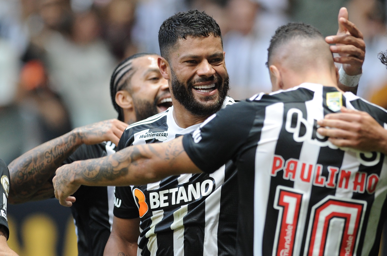 Jogadores do Atlético comemoram gol de Hulk diante do Vasco (foto: Alexandre Guzanshe/EM/D.A Press)