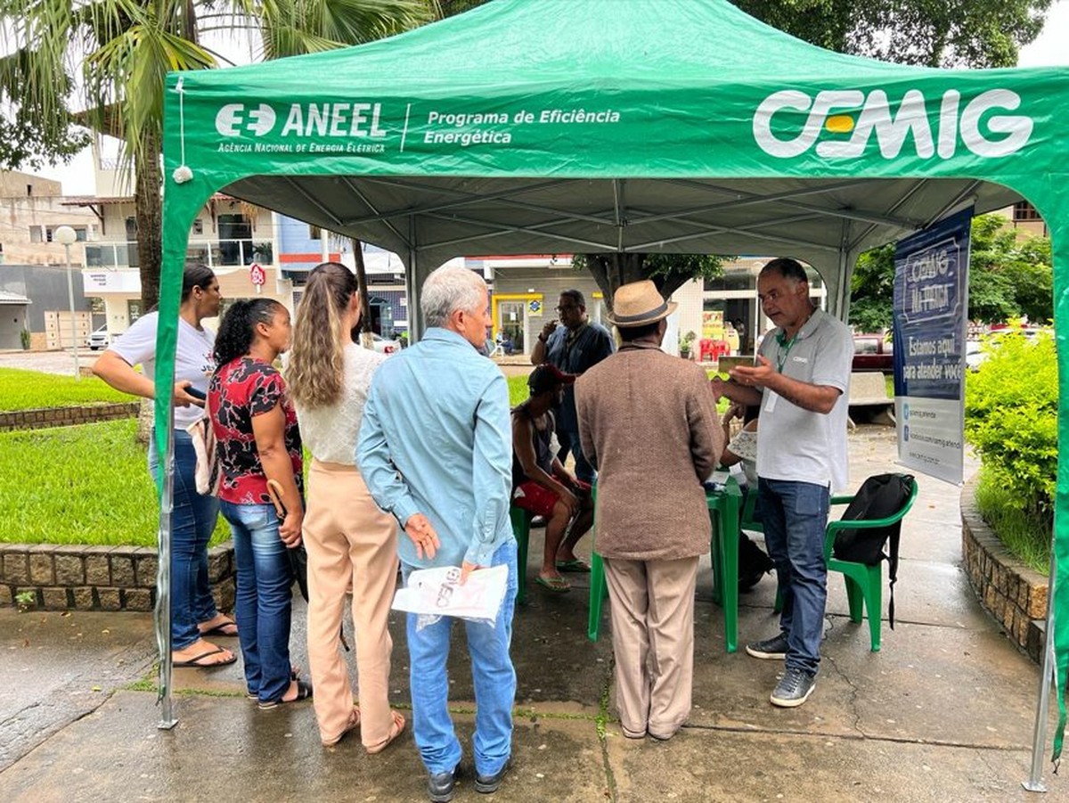 Governador Valadares, recebe a ação 'Cemig na Praça', que oferece orientação sobre segurança e economia de energia elétrica | Vales de Minas Gerais