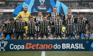 Jogadores do Atlético antes de jogo da Copa do Brasil na Arena MRV (foto: Pedro Souza / Atlético)