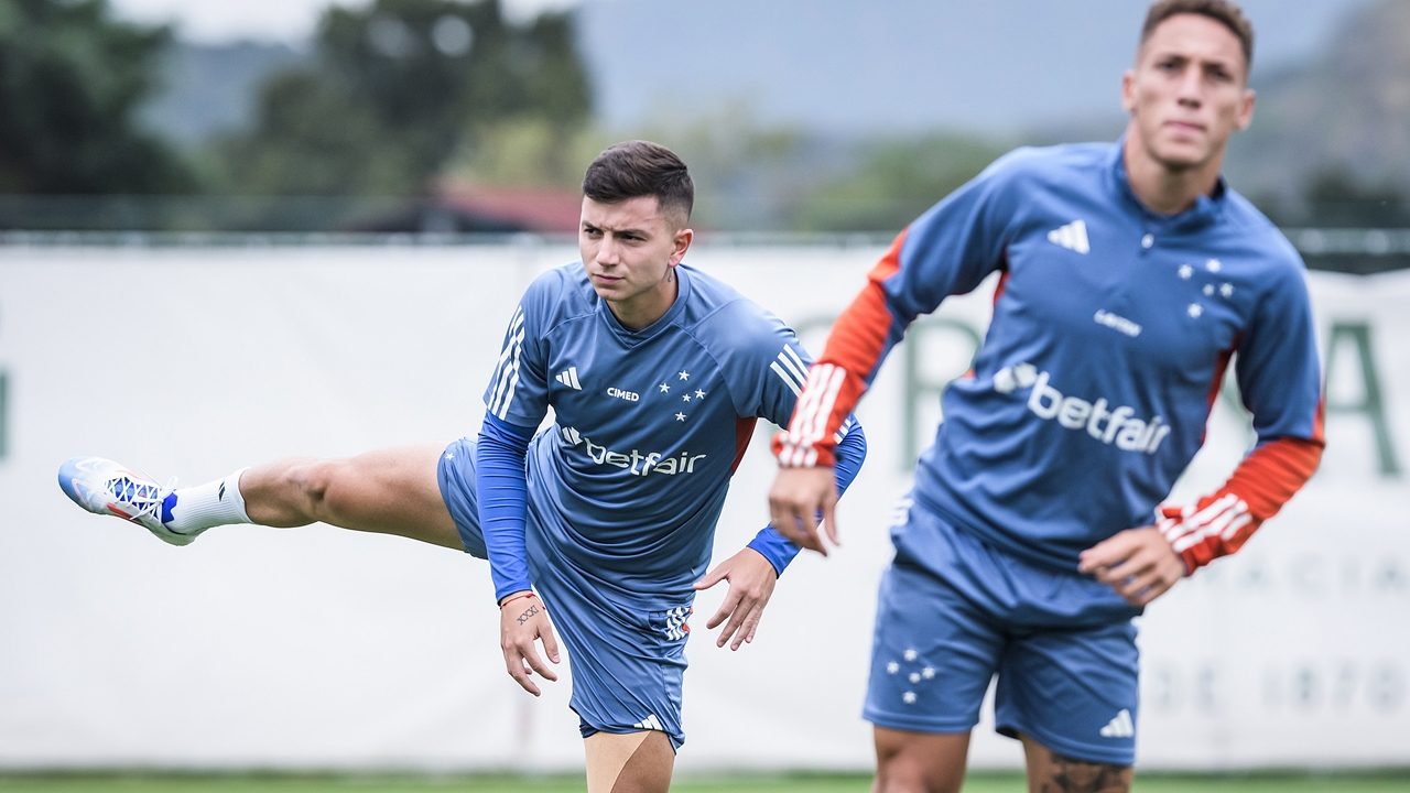 Álvaro Barreal em treino do Cruzeiro (foto: Gustavo Aleixo/Cruzeiro)