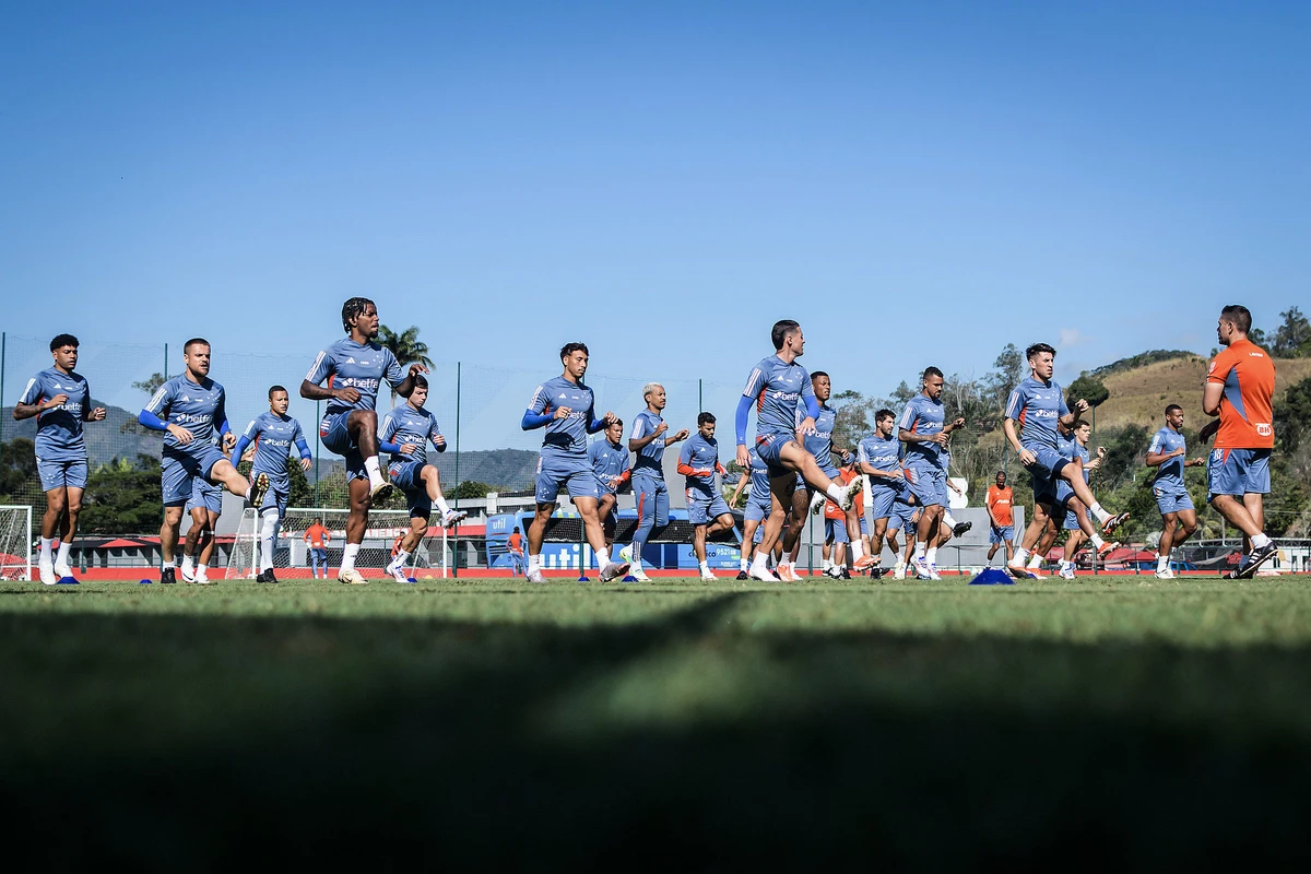 Cruzeiro pega o Grêmio em busca de consolidação e reverter histórico como visitante