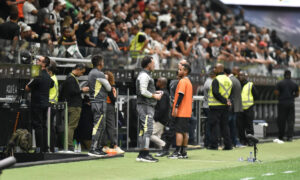 Milito no jogo entre Atlético e Flamengo na Arena MRV (foto: Ramon Lisboa/EM/D.A Press)