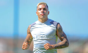 Saravia faz corrida na Cidade do Galo (foto: Paulo Henrique França/Atlético)