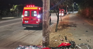 Motociclista morre após colisão contra poste na BR-381, em Ipatinga