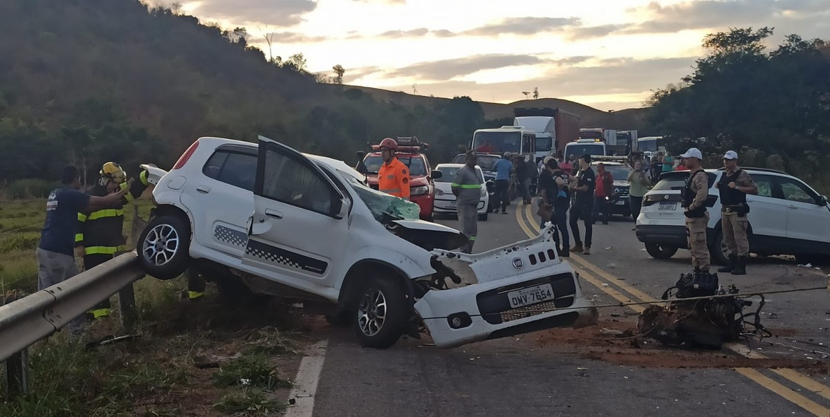 Idoso morre em grave acidente entre carros na BR-259