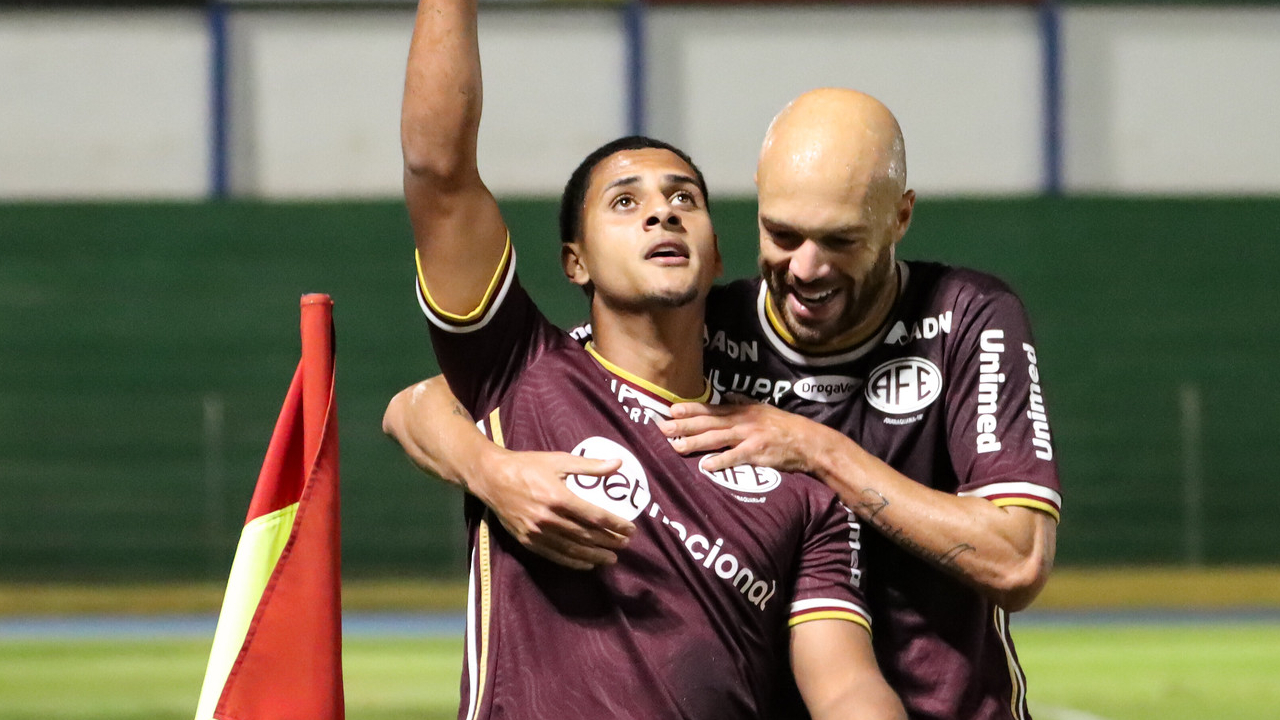 Fernando está emprestado pelo Cruzeiro à Ferroviária (foto: Carolina Borges/Ferroviária)