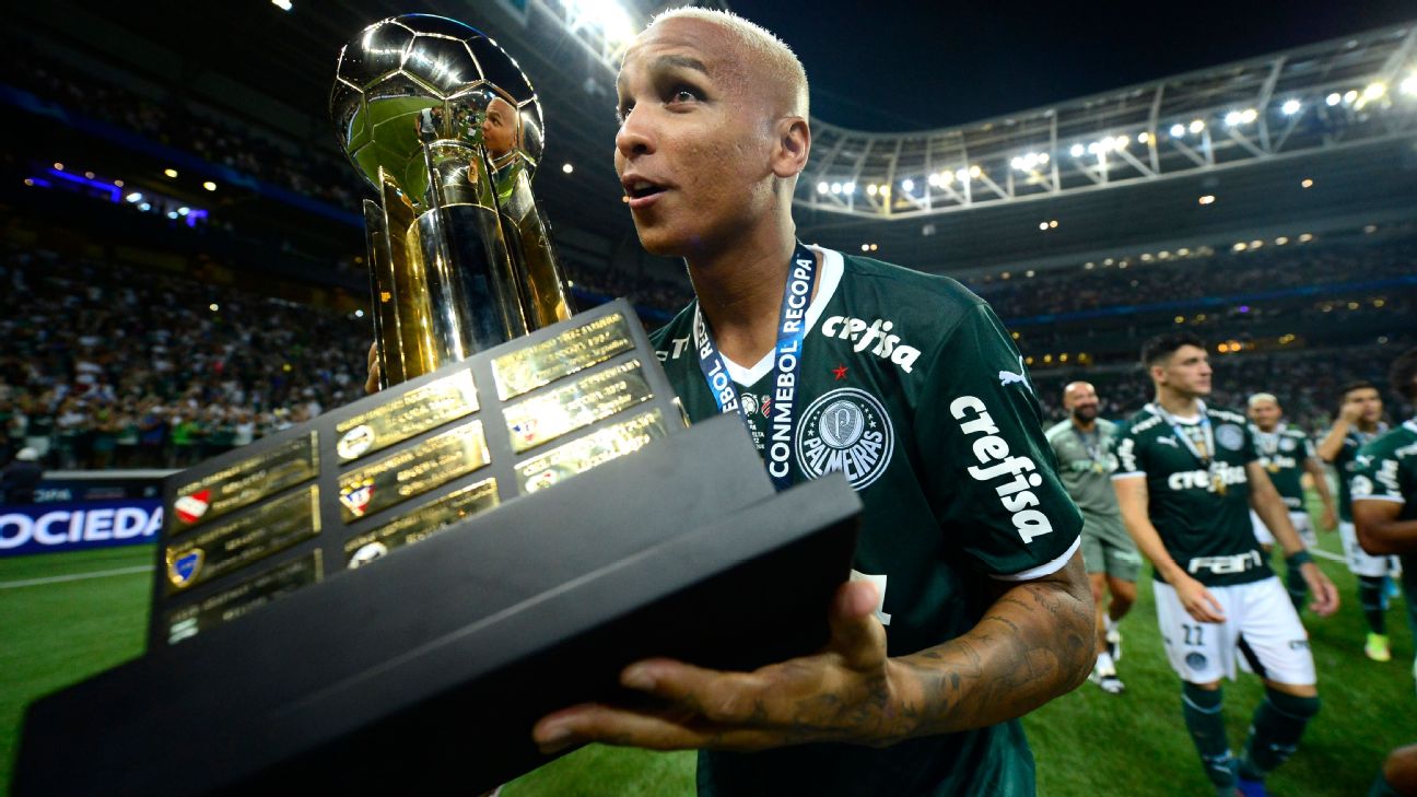 Com gol na final, Deyverson conquistou a Libertadores pelo Palmeiras, em 2021 - (foto: Staff Images/Conmebol)