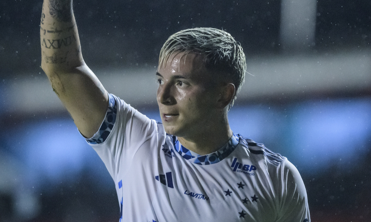 Álvaro Barreal em jogo do Cruzeiro (foto: Gustavo Aleixo/Cruzeiro)