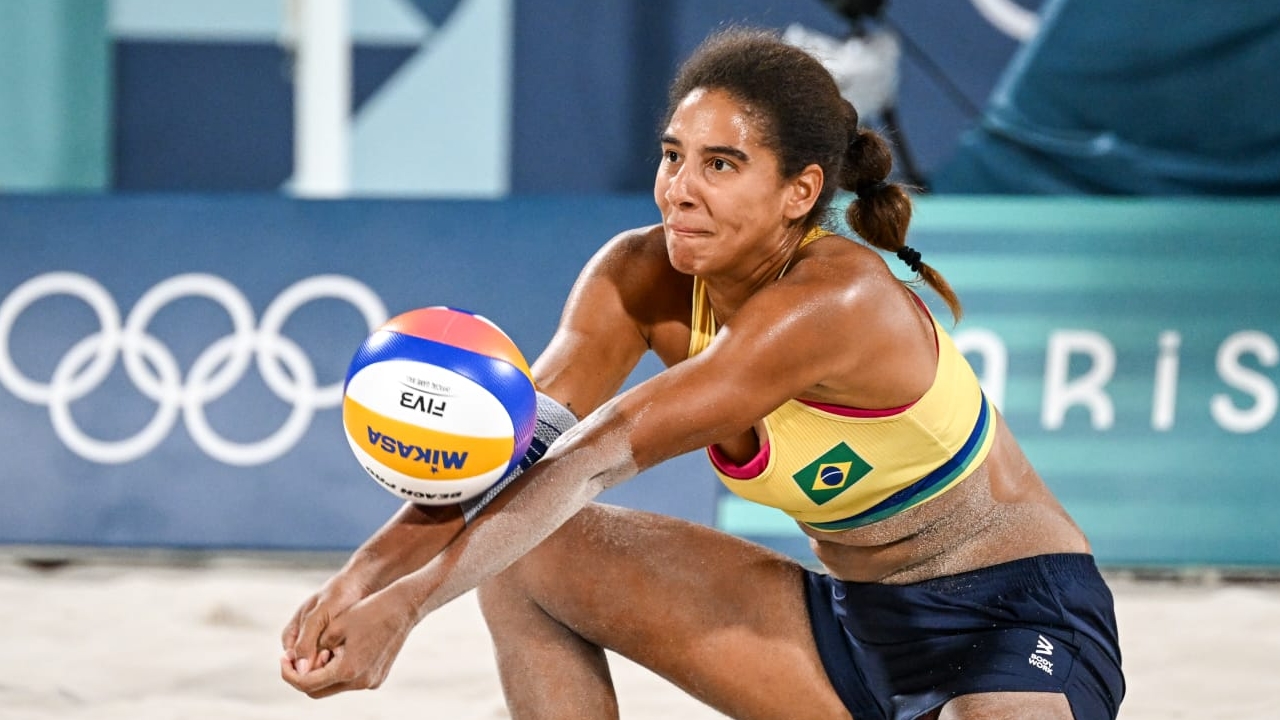 Campeã olímpica no vôlei de praia é torcedora do Cruzeiro