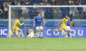 Cássio leva gol do Boca (foto: Ramon Lisboa/EM/D.A.Press)