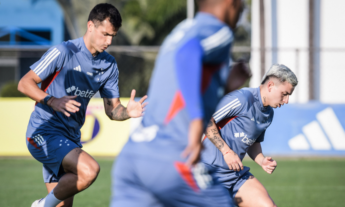 Jogadores do Cruzeiro em preparação para jogo com Internacional (foto: Gustavo Aleixo/Cruzeiro)