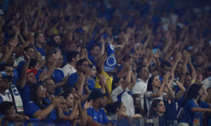 Cruzeiro anuncia que já vendeu 90% dos ingressos para clássico com Atlético no Mineirão