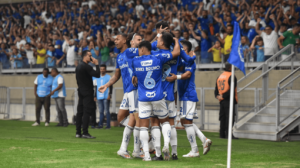 Jogadores do Cruzeiro comemorando gol contra Boca Juniors (foto: Ramon Lisboa/EM/D.A Press)