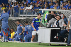 Dinenno em jogo do Cruzeiro (foto: Ramon Lisboa/EM/D.A.Press)